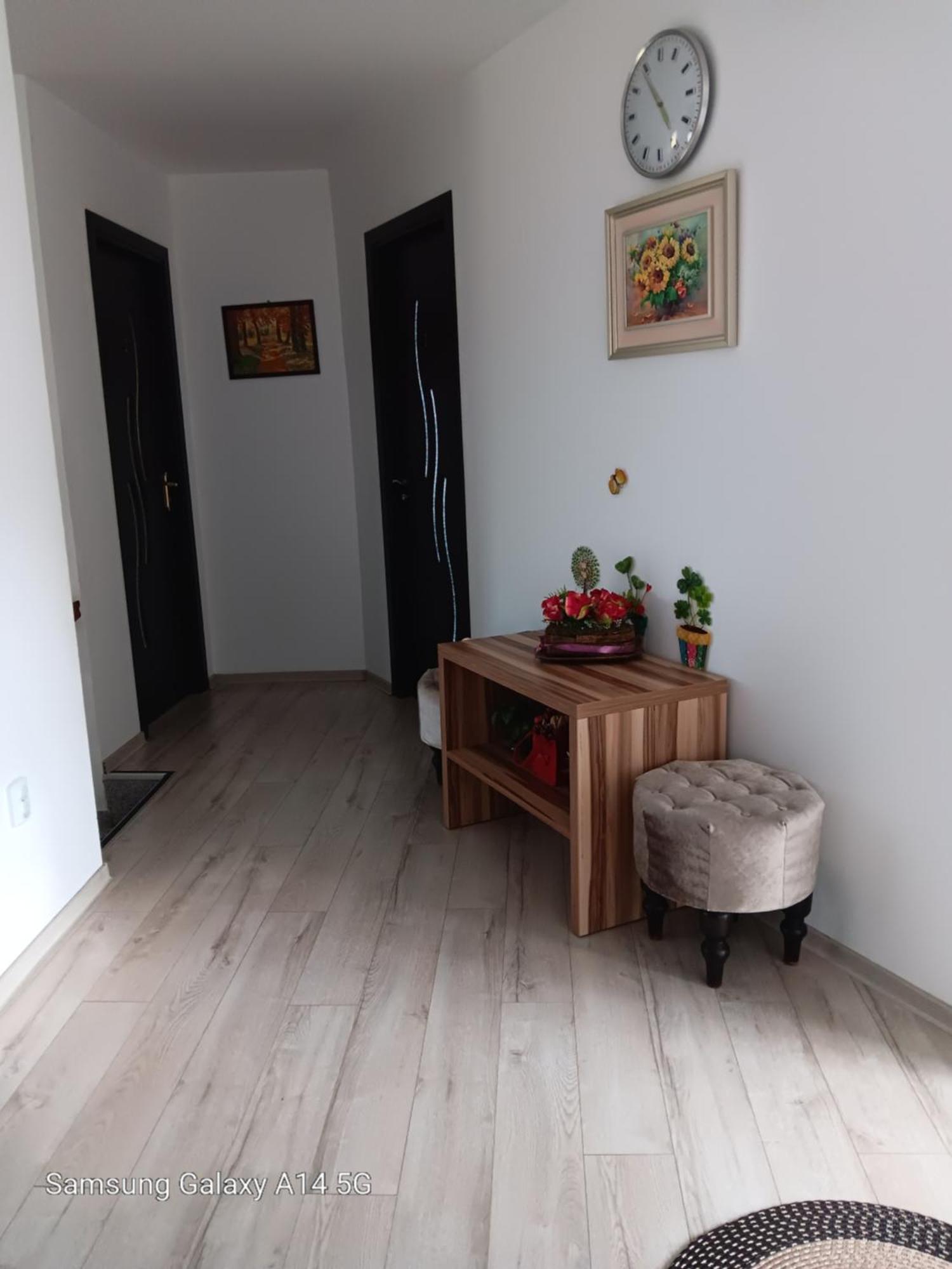 Casa Cu Semineu Moieciu Villa โมเอเชอ เด จอส ภายนอก รูปภาพ